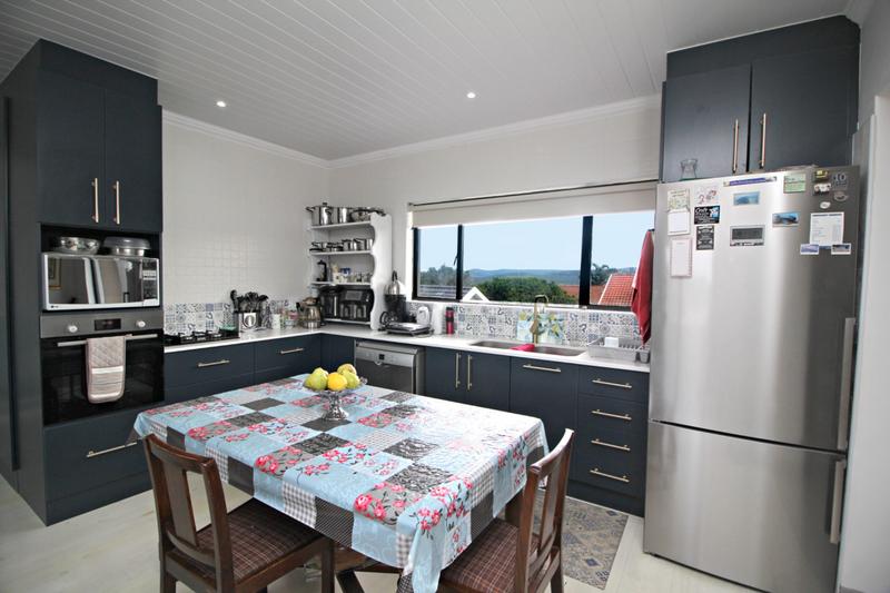 5 Bedroom Property for Sale in Fraaiuitsig Western Cape